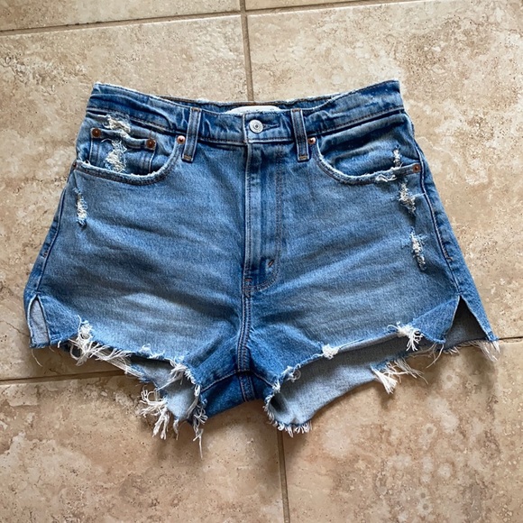 Abercrombie & Fitch Pants - Curve Love Mom Shorts